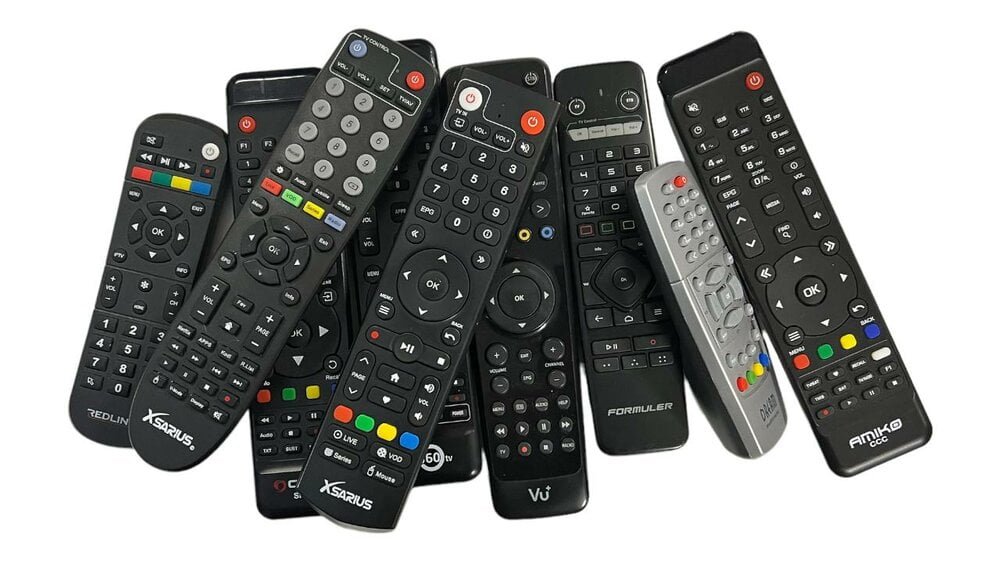 Afstandsbedieningen Formuler, Xsarius , Amiko , Philips , Samsung , LG , Panasonic , Hitachi , Prixon , voor alle iptv kastjes en boxen en televisies van Electro-Sat Amsterdam Groothandel / Dealer worden ook mogelijk